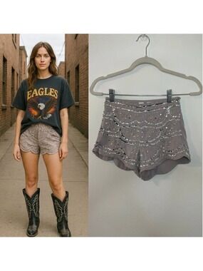 🐈True Decadence Sequin Scalloped Mini Shorts 4P